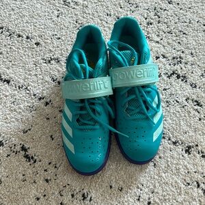Adidas powerlift shoes